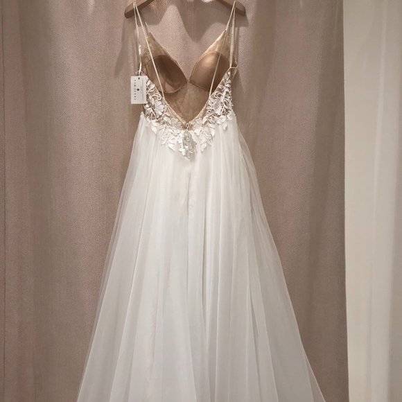 Natural, embroidered floral top, a-line - Picture 3 of 6